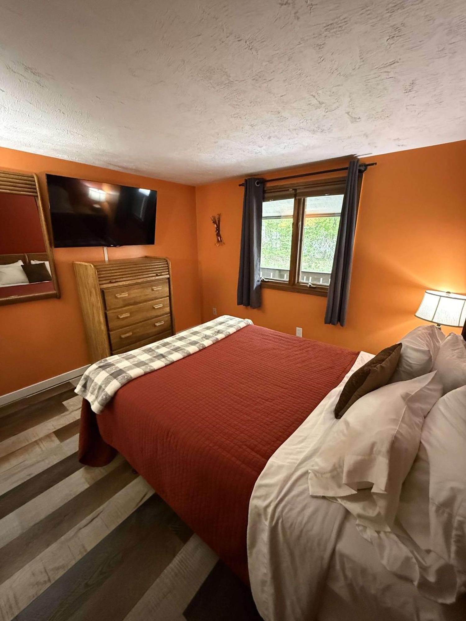 Boyne Mountain Condo -Sleeps 12 Boyne Falls Eksteriør billede